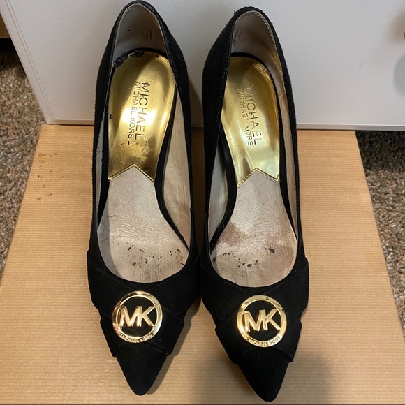 Michael Michael Kors gold emblem heels - Picture 5 of 9